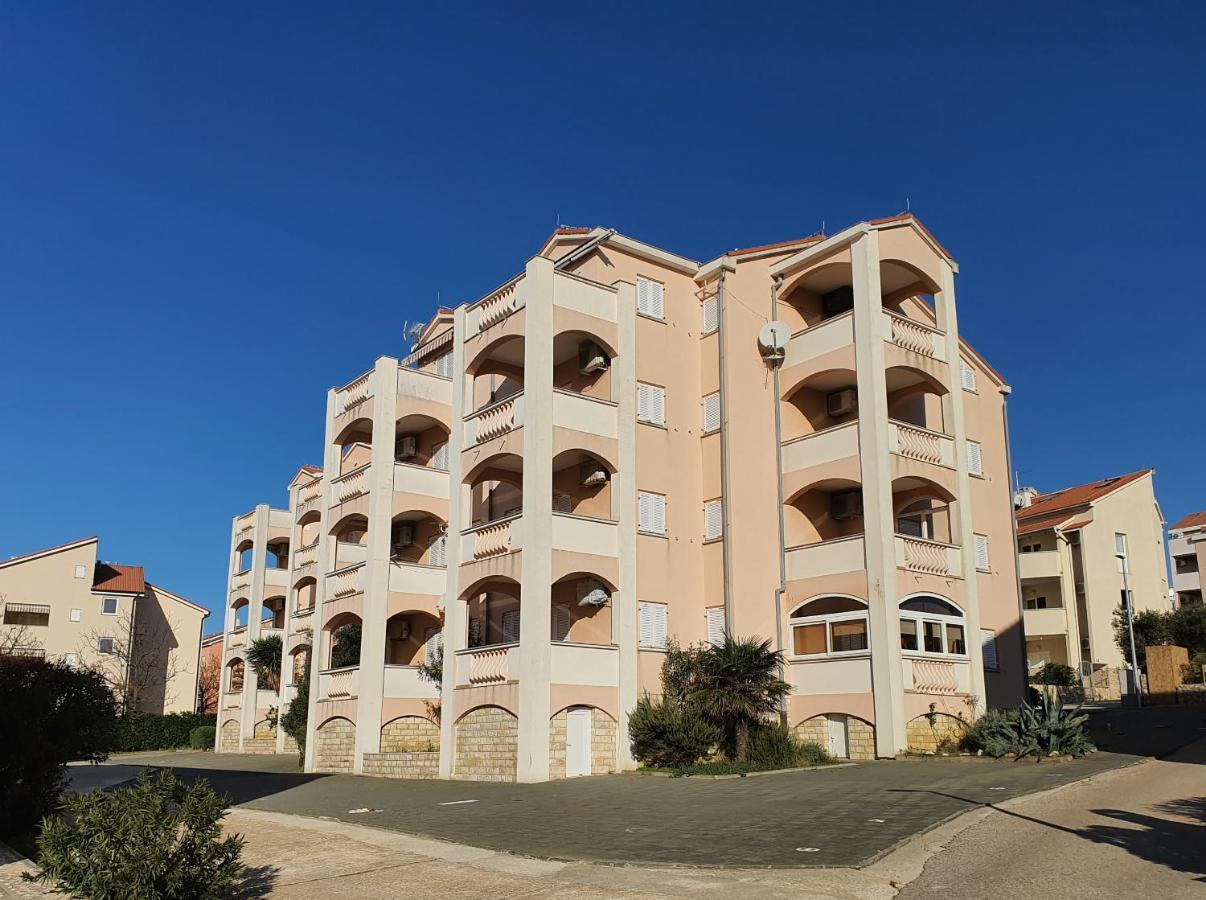 Apartments Coral נובליה מראה חיצוני תמונה